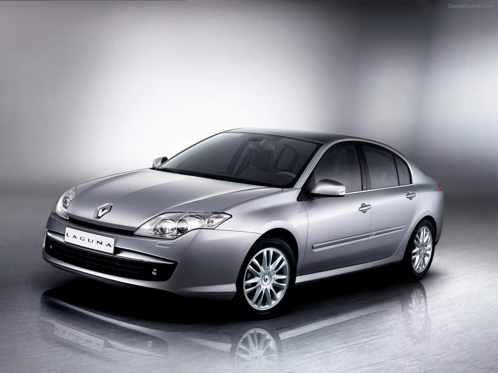 Update: Details emerge of the new Renault Laguna